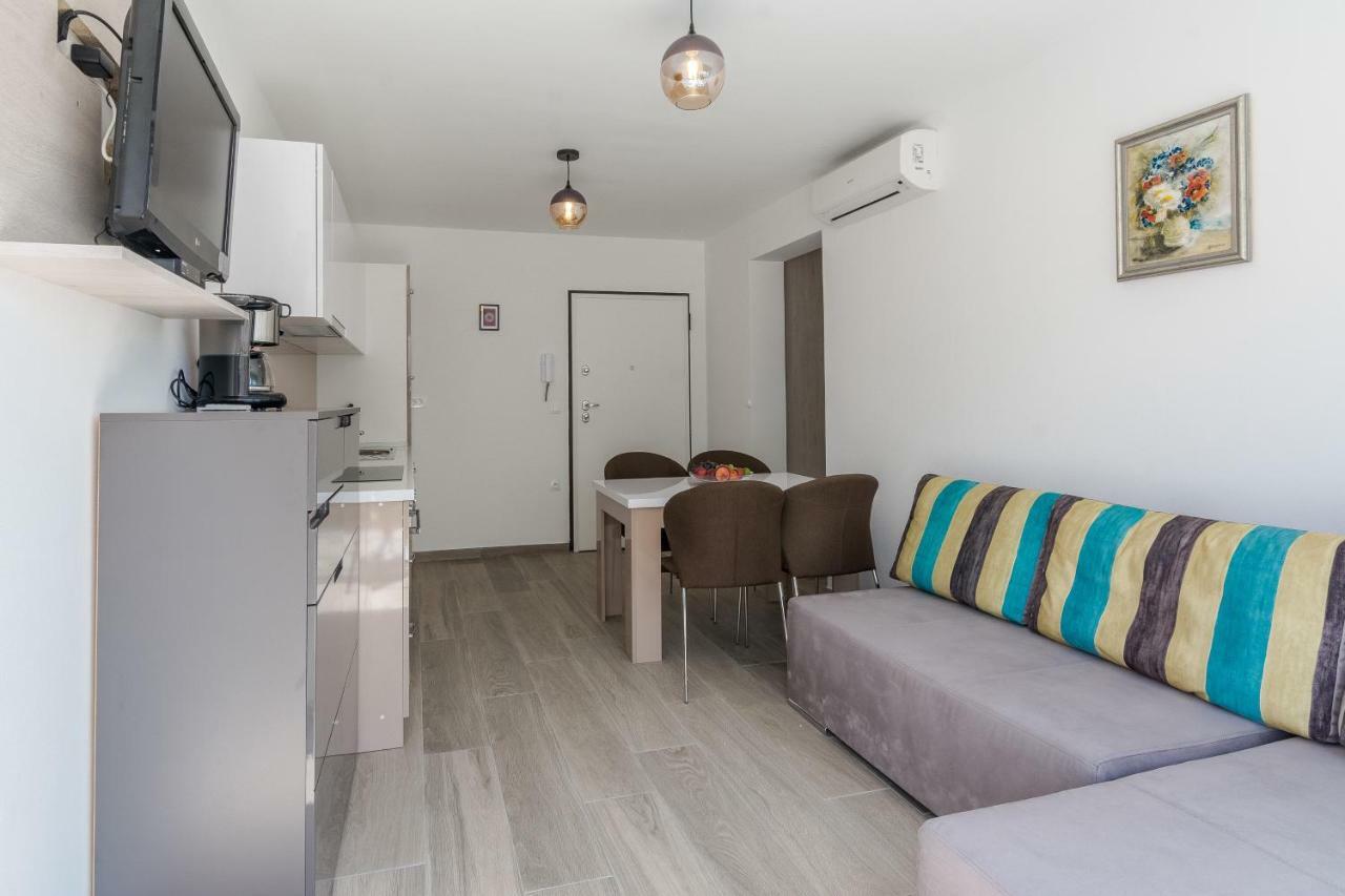 Apartments Sunrise プレコ エクステリア 写真